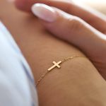 bracelet croix